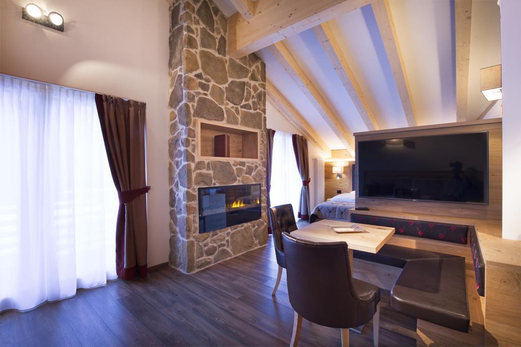Chalet Marcora Campitello di Fassa Camera foto