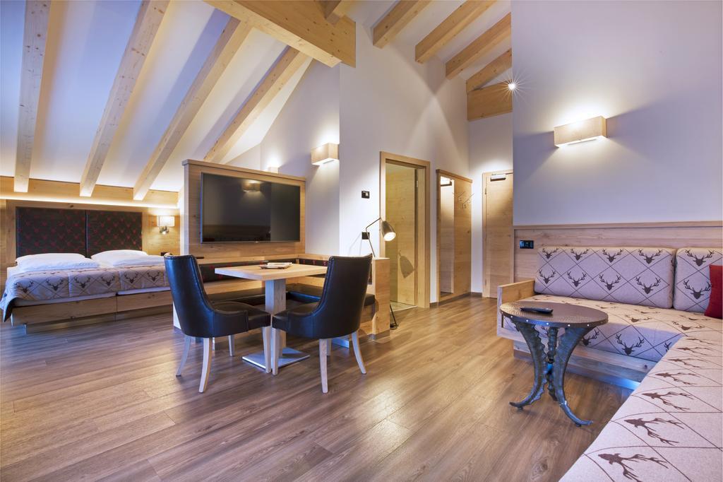 Chalet Marcora Campitello di Fassa Camera foto